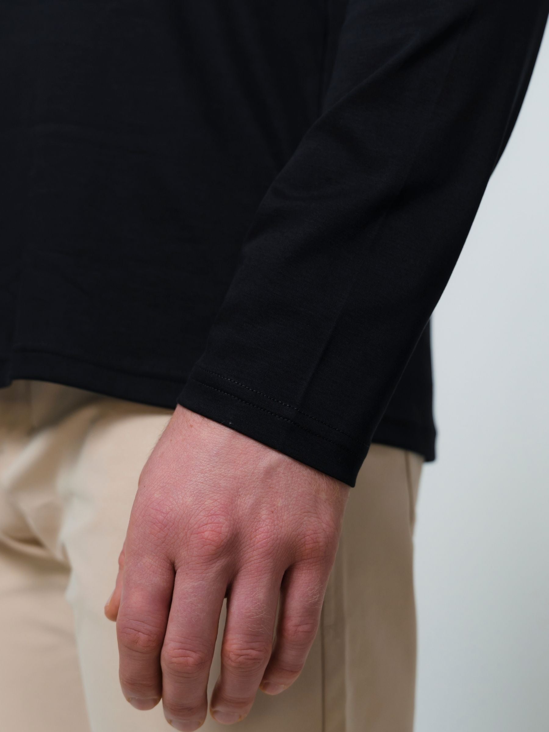 Butter Long Sleeve T \ Black